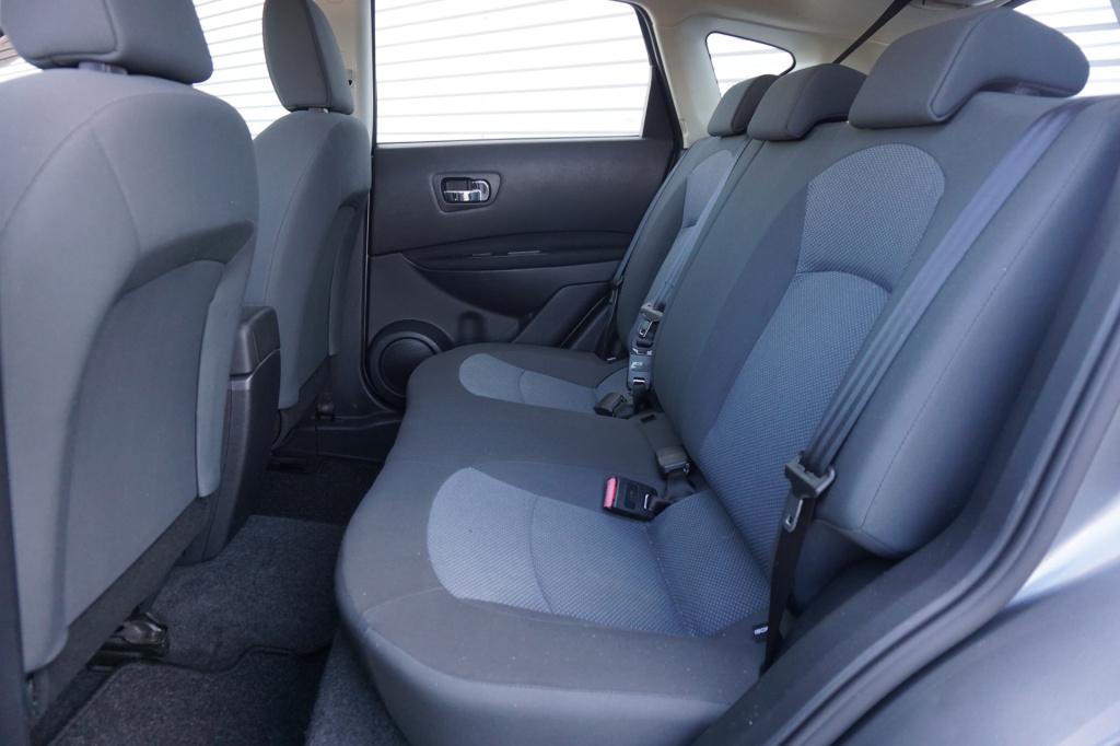 Nissan Qashqai 1.6 visia airco / cruise / elektr. ramen / parkeers. / nap /
