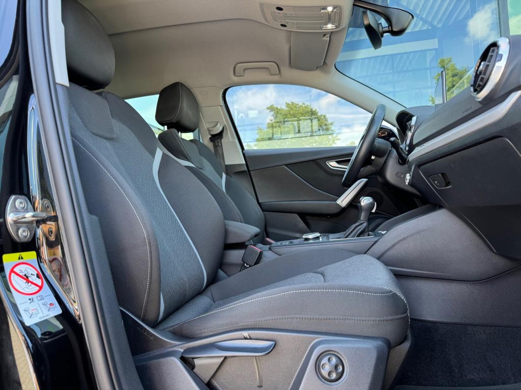 Audi Q2 35 tfsi s edition * virtual cockpit * carplay * keyless * camera