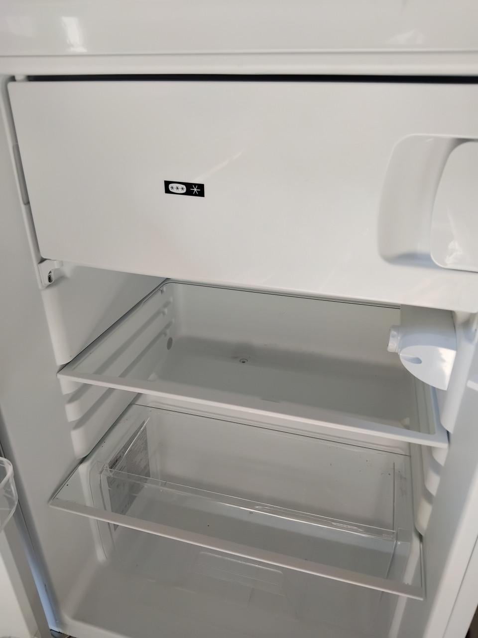 Koelkast tafelmodel met vriesvak