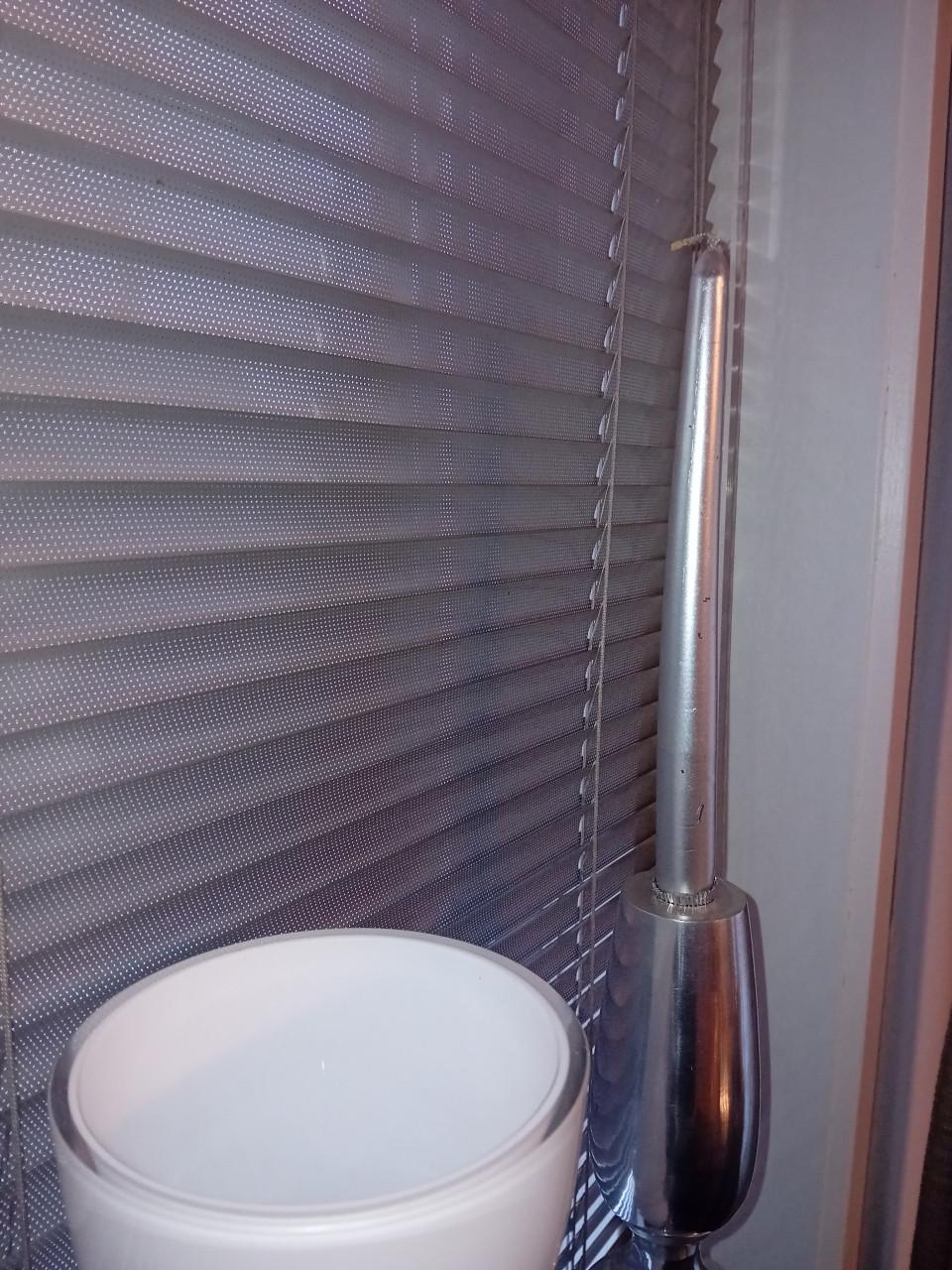 Hoge vazen en kandelaar