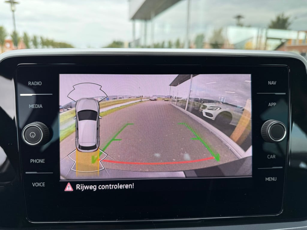 Volkswagen T-roc 1.5 tsi style edition dsg / carplay , elektische achterkle
