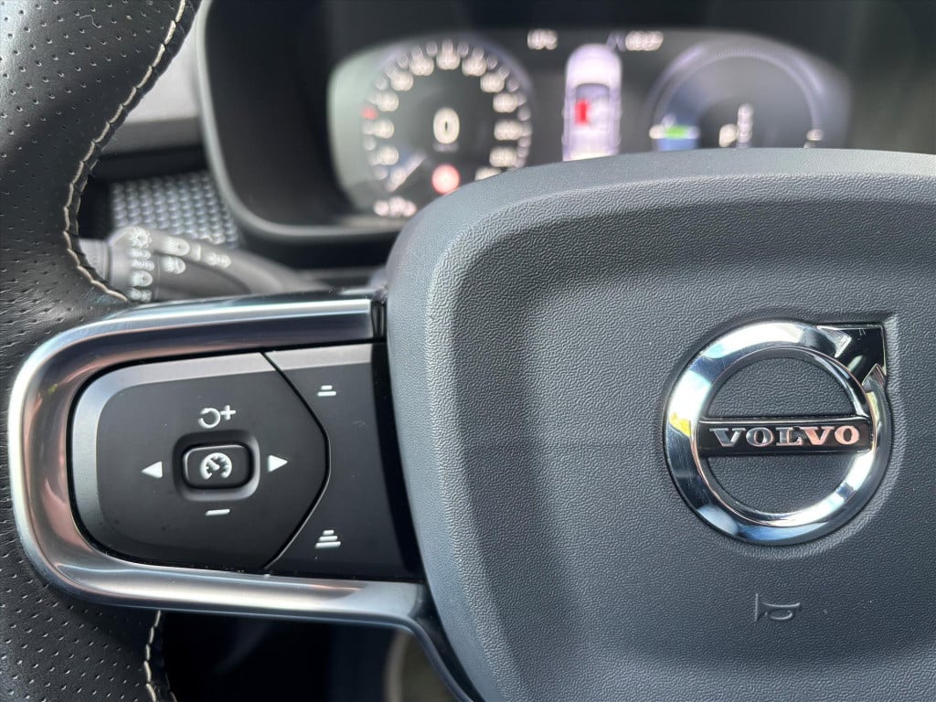 Volvo XC40 1.5 t5 recharge r-design|bliss|panoramadak|memorystoelen|stuur-s