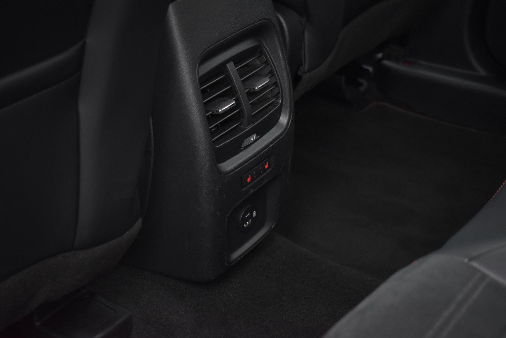 Ford Kuga 2.5 phev st-line x | climate control | adaptieve cruise control |