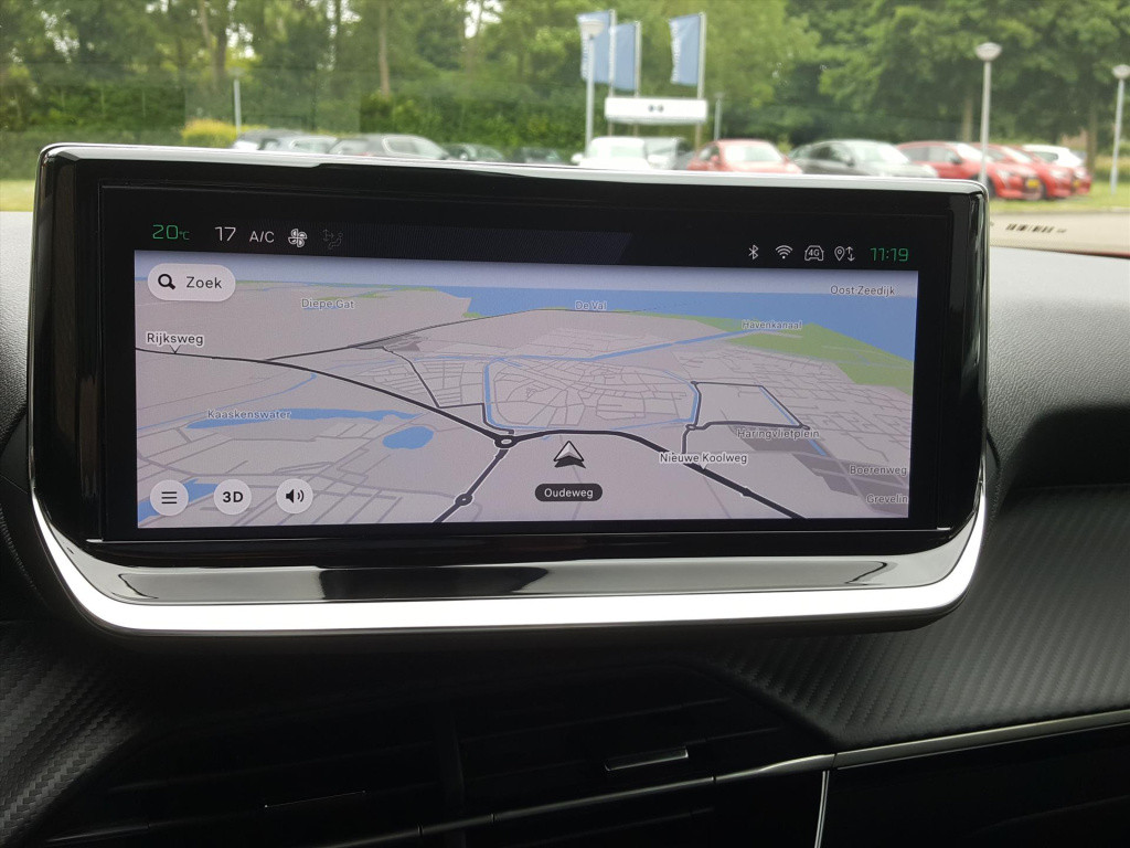 Peugeot 2008 allure 1.2 pt-100pk navigatie | apple carplay & android auto |