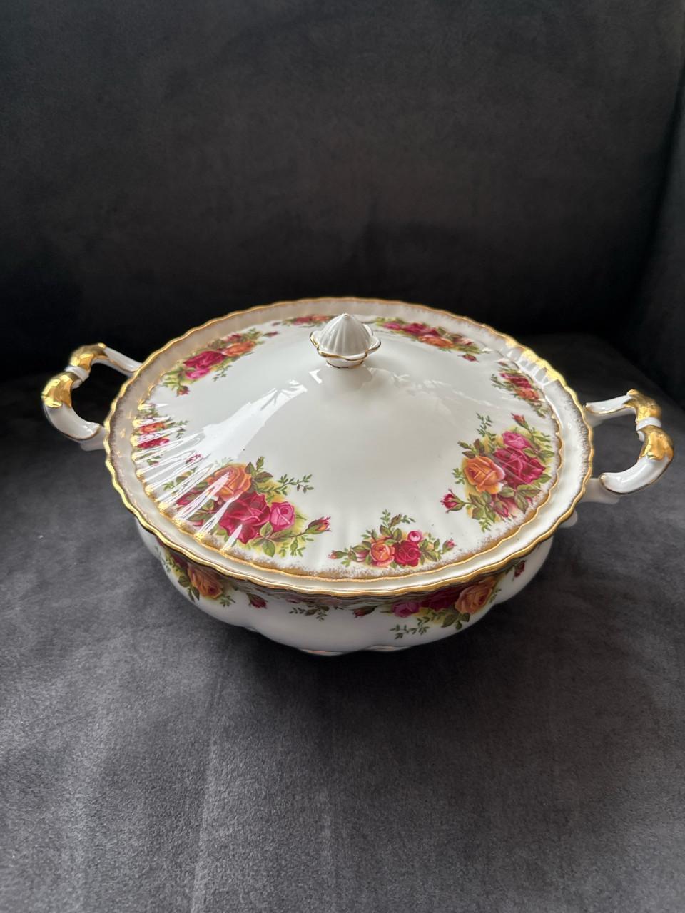 Royal Albert Old Country Rosés compleet 12 delig servies