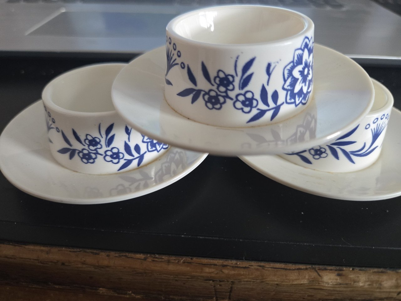 Vintage Plastic Eierdopjes Wit/Blauw Jaren '70