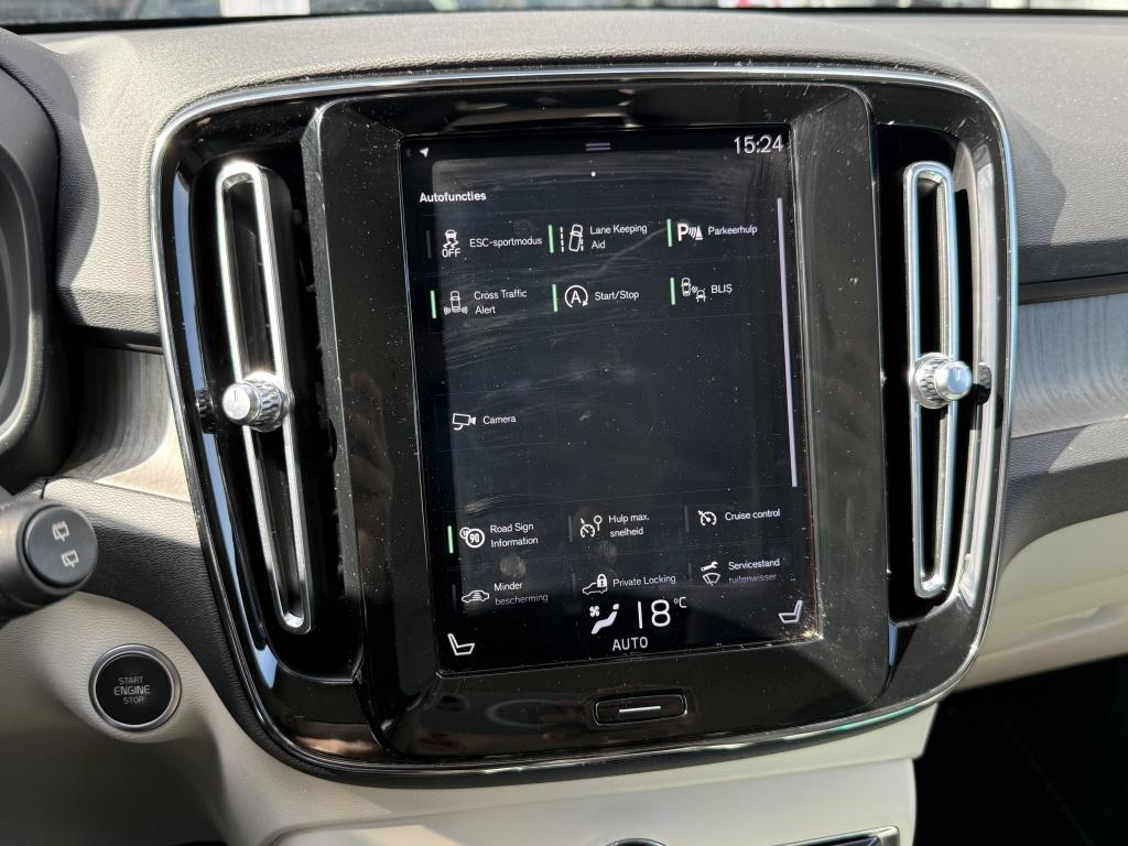 Volvo XC40 t4 190pk inscription| adap.cruise| trekhaak| camera| leder| stoe