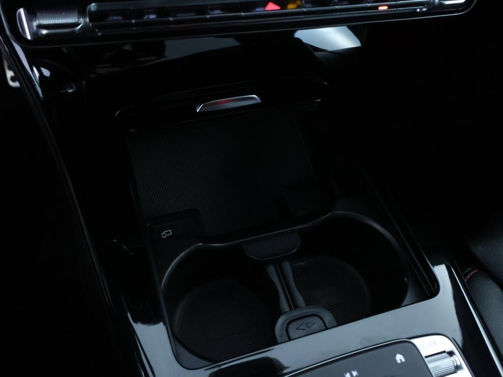 Mercedes-Benz Cla 200 business solution amg | panoramadak | trekhaak | amg-