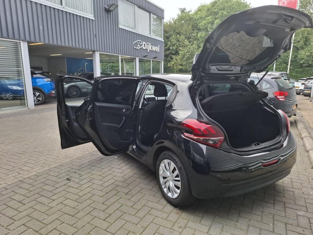Peugeot 208 1.2 82 blue lion 5-drs airco/nav/park