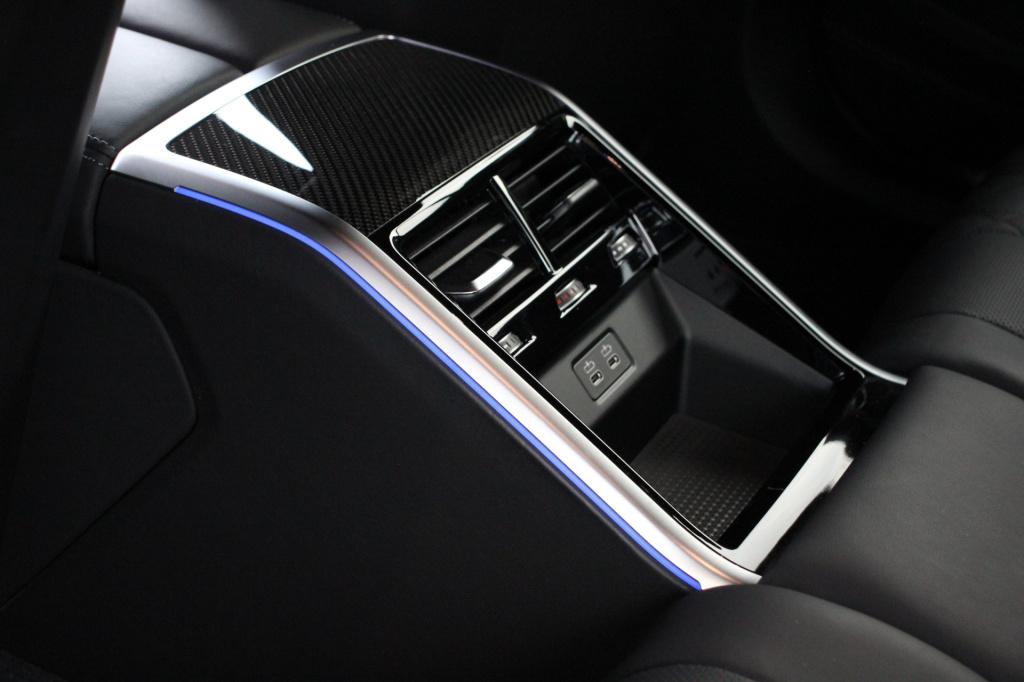 BMW M8 gran coupé competition | 1e eigenaar | carbon | orig. nl