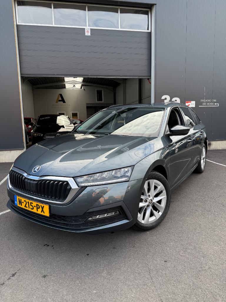 Skoda Octavia combi 1.5 tsi - first edition