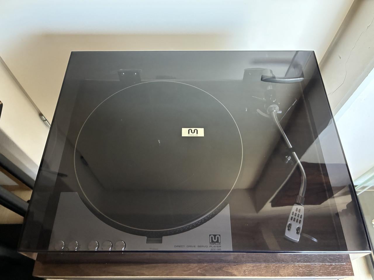 Marlux MX-86 platenspeler.