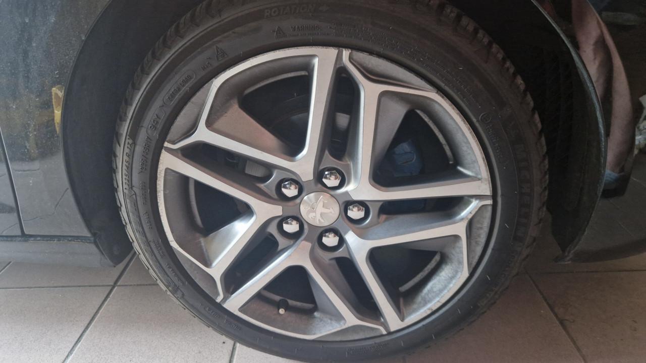 Peugeot 308 1.2 blue lion gt pakket