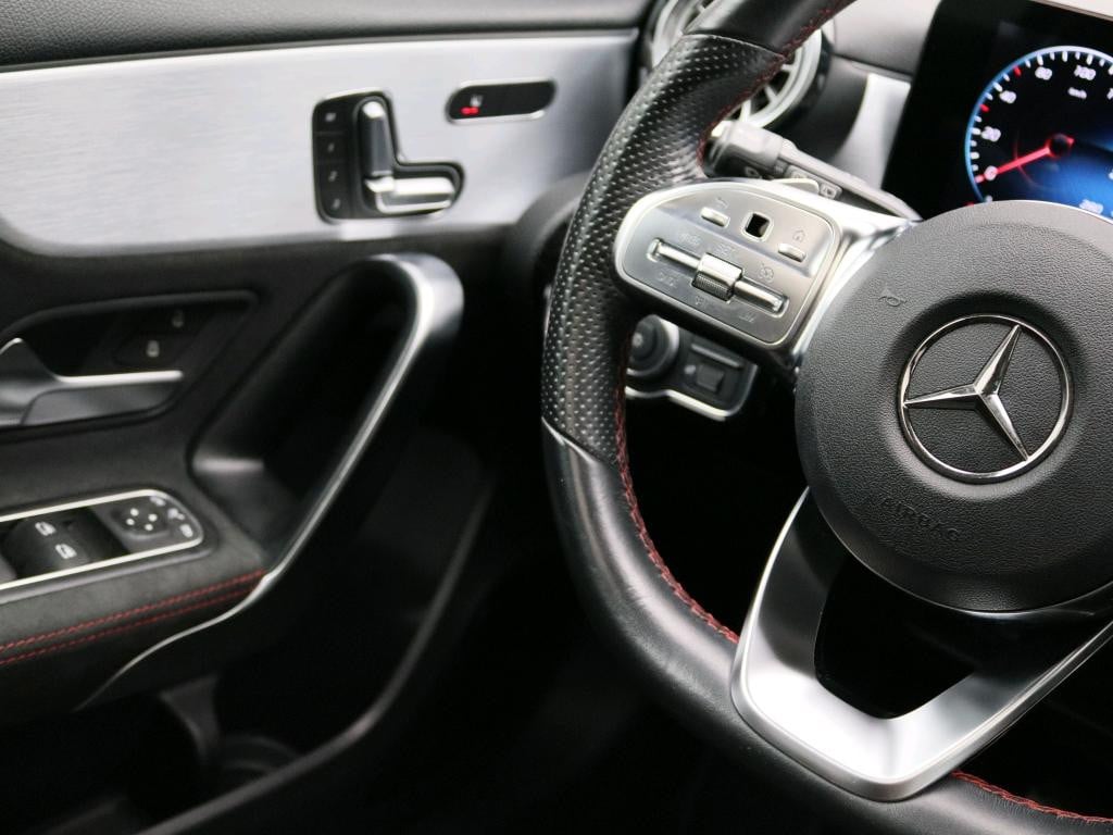 Mercedes-Benz A-Klasse 180 business solution amg amg line | night pakket |