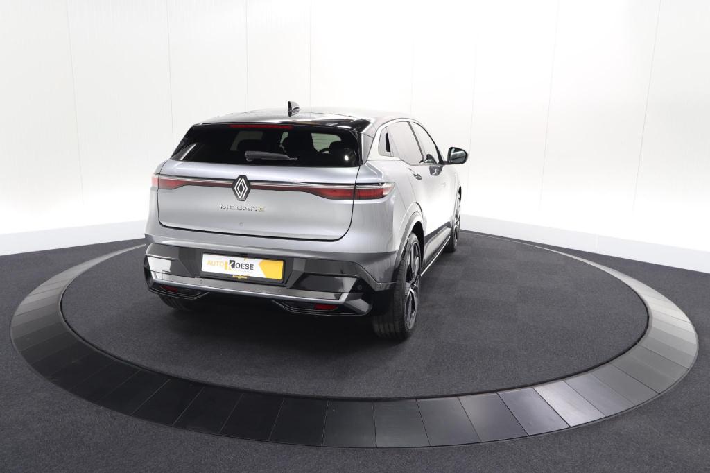 Renault Megane E-tech ev40 boost charge techno | 1 fase | soh 95,5% | camer