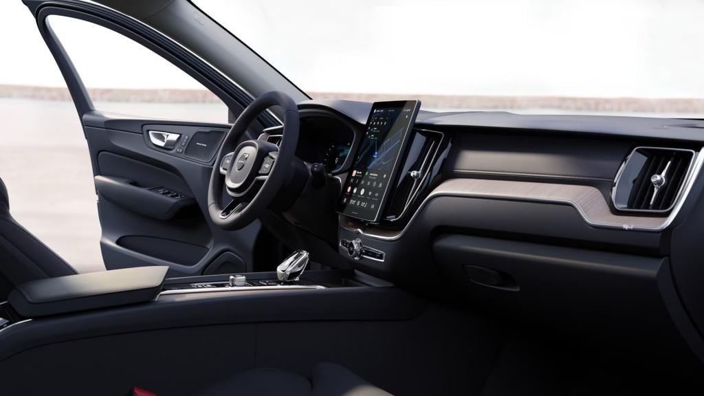 Volvo XC60 t6 awd gt ultra dark