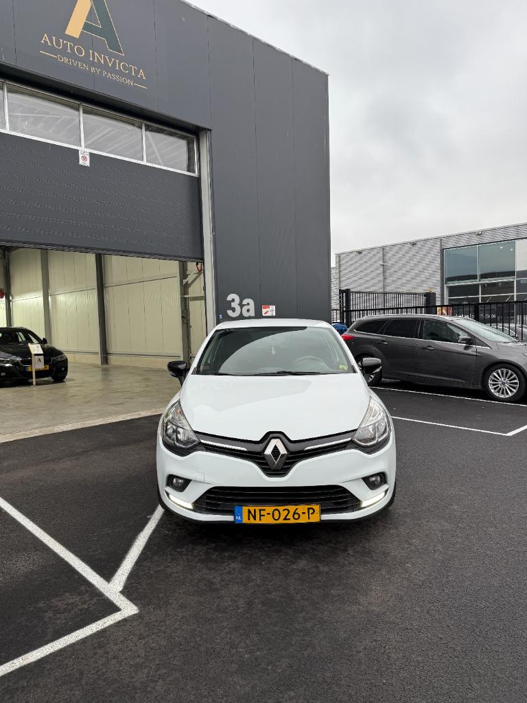 Renault Clio 0.9 - limited