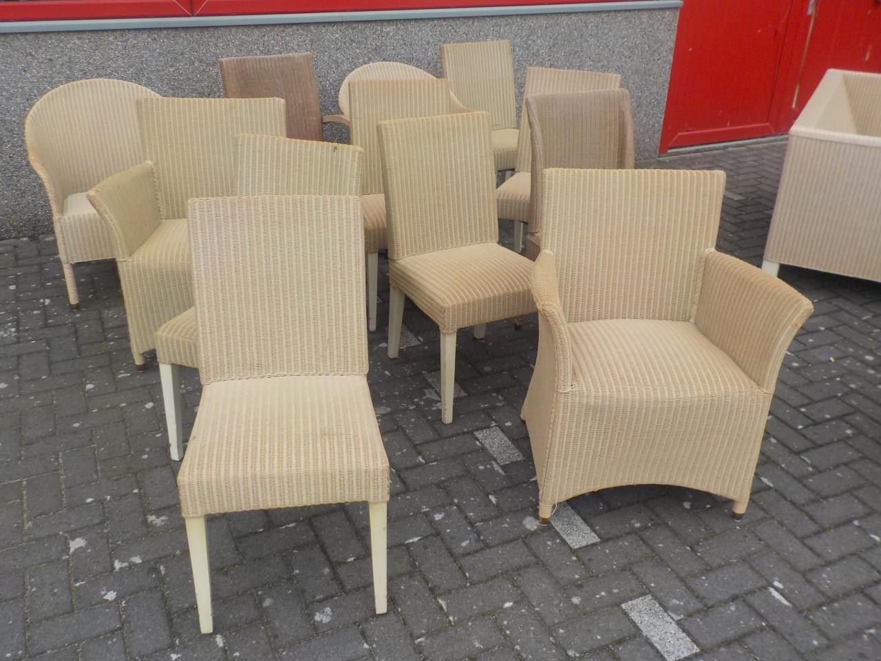 Partij LOOM stoelen per stuk 25 euro 2 voor 40 euro 3 voor 55 euro 4 voor65