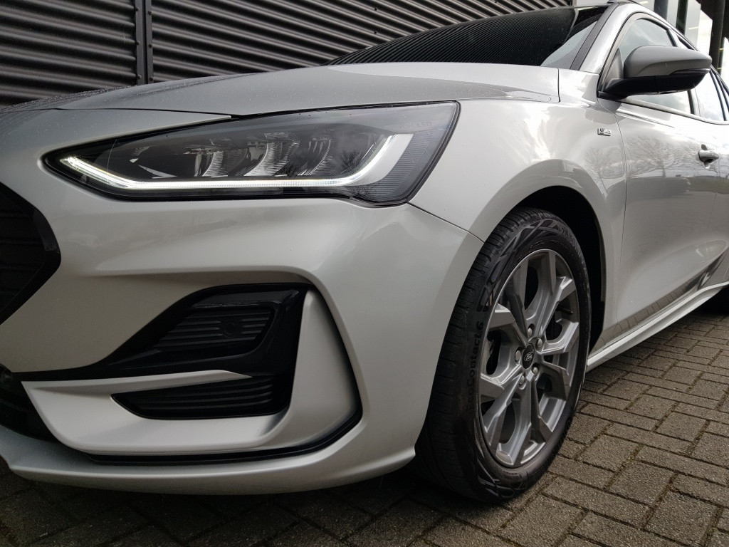 Ford Focus wagon st-line x 1.0 ecoboost