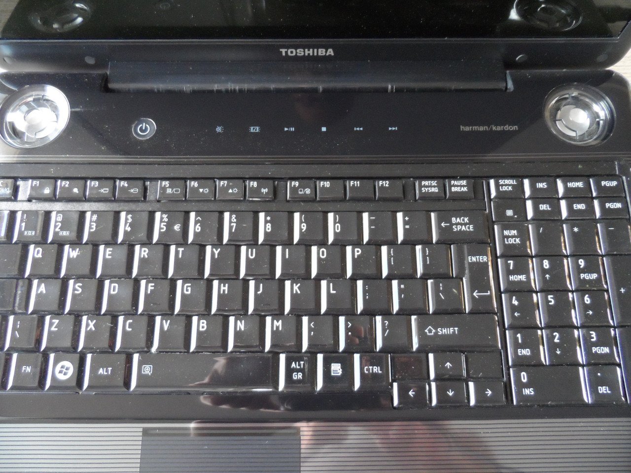 Toshiba Satellite P300-212