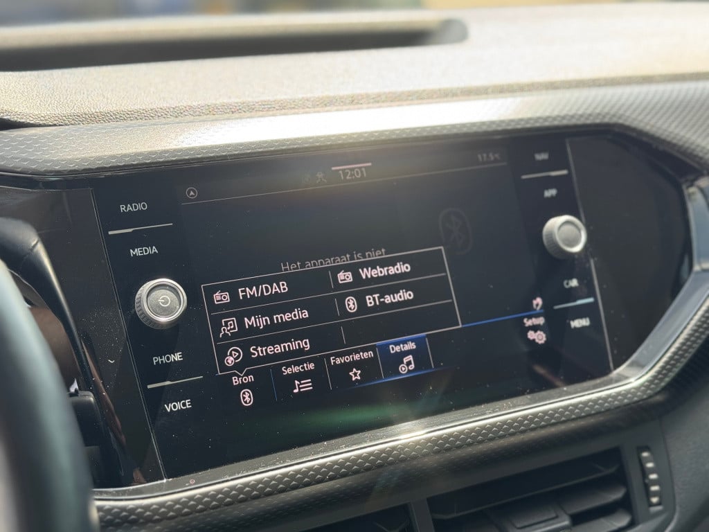 Volkswagen T-cross 1.0 tsi life * carplay * adaptieve cruise control * pdc 