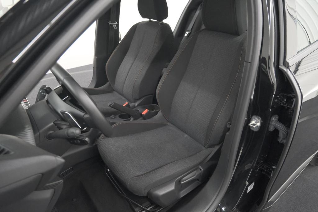 Peugeot 2008 1.2 hybrid 136 style | apple carplay | parkeersensoren | clima