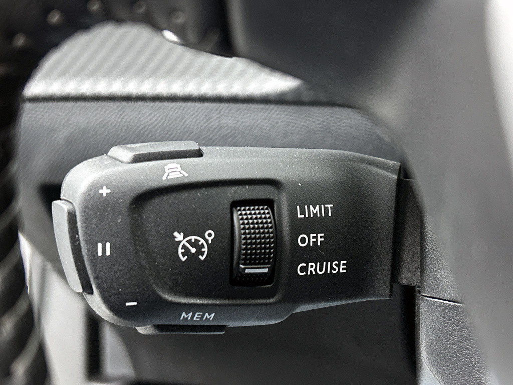 Peugeot 2008 130 pk automaat allure pack | rijklaar |