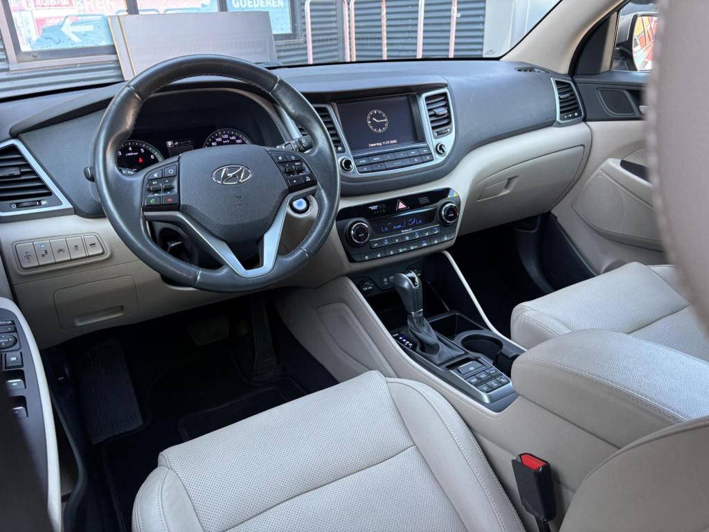 Hyundai Tucson 1.6 t-gdi premium 4wd automaat incl. trekhaak + panodamadak!
