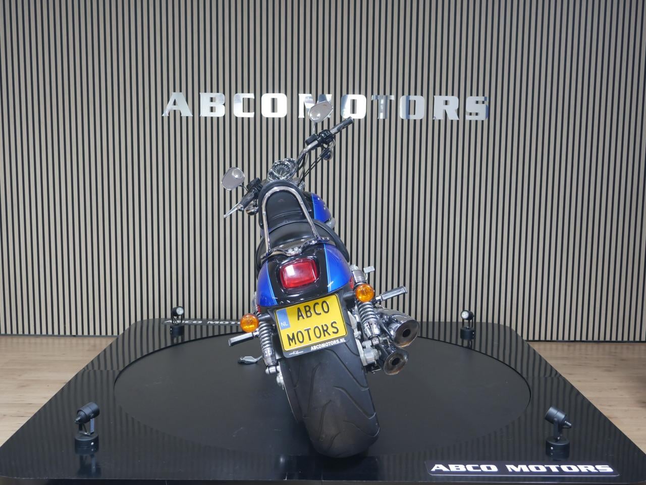 HARLEY-DAVIDSON VRSCAWA V-ROD ABS