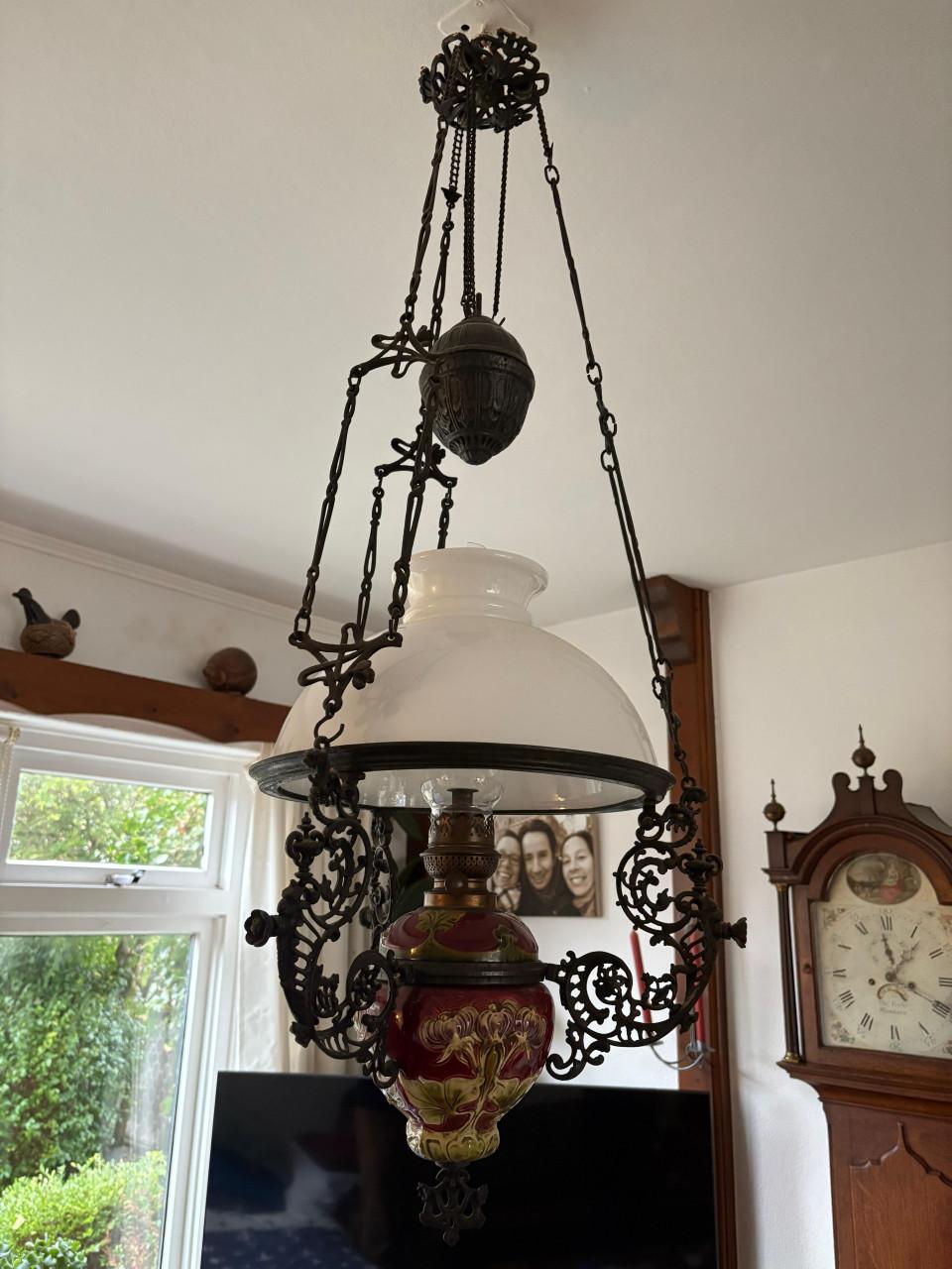 Antieke hang en olielamp