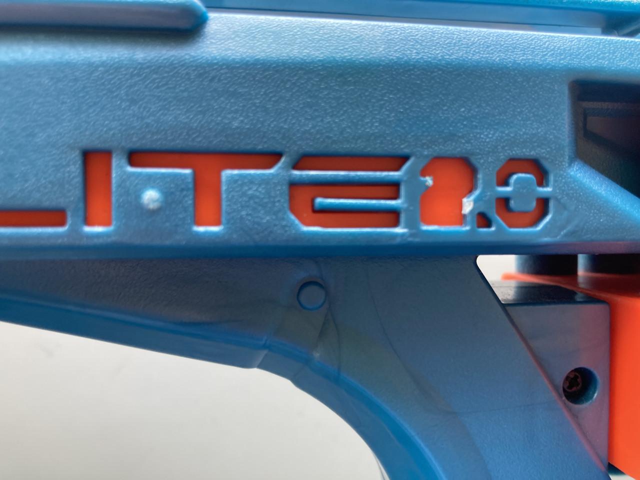 Nerf Blaster met Richtkijker & Loopverlenging + 16 Pijltjes