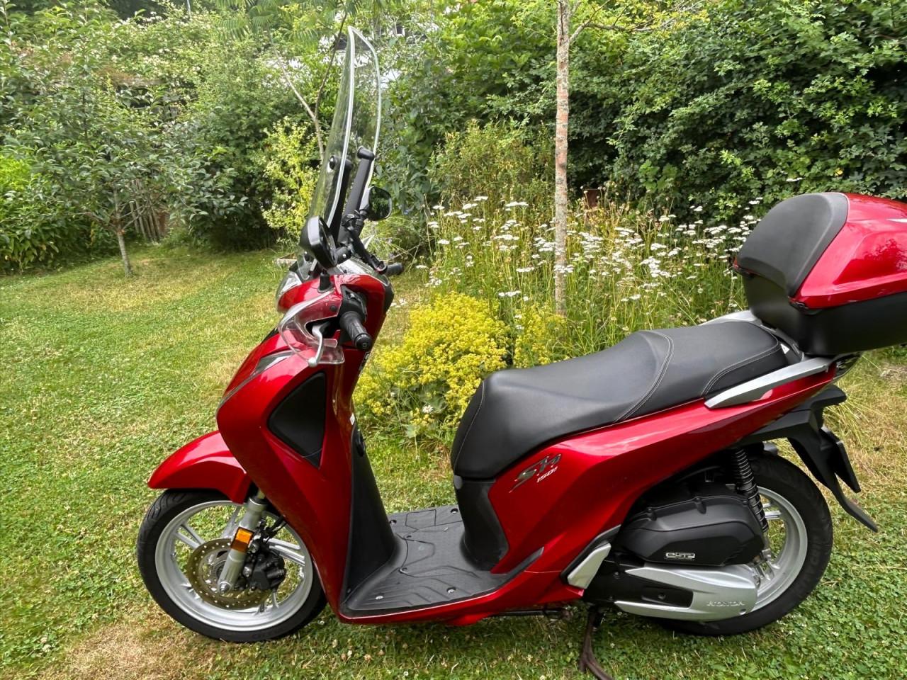 Honda sd 150i motorscooter