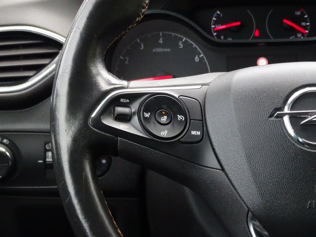 Opel Crossland X 1.2 turbo innovation hud | stuur-&stoelverwarming | apple 