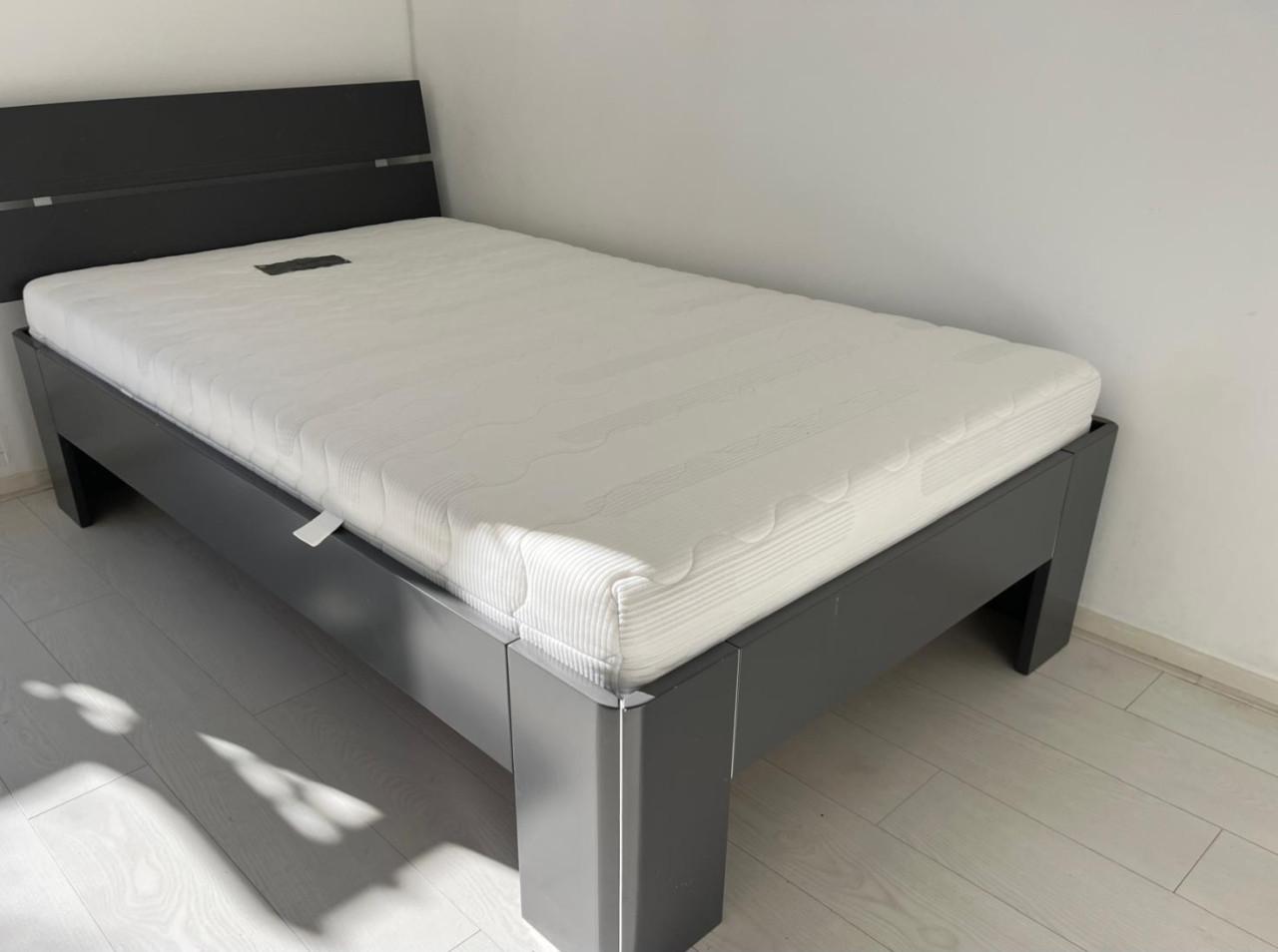 Bed 120x400 - verstelbare bodem - Veere