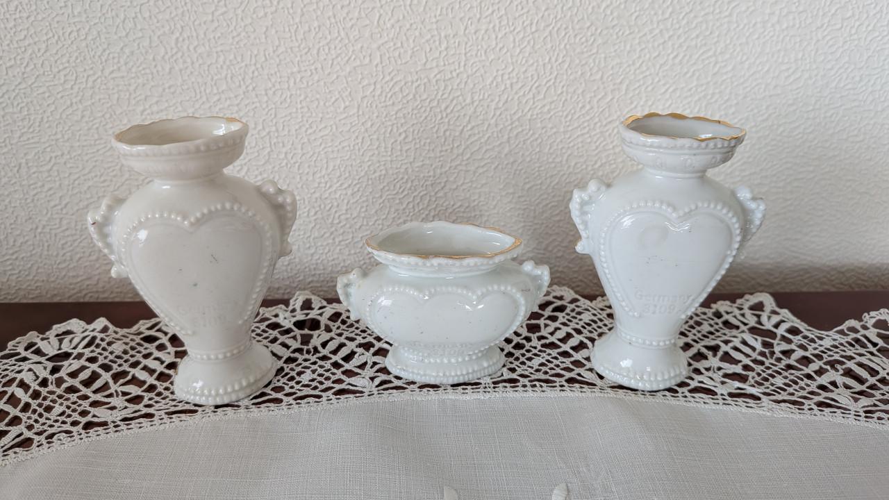 Antieke driedelige set Duitse porseleinen miniatuur vaasjes - Germany 3109