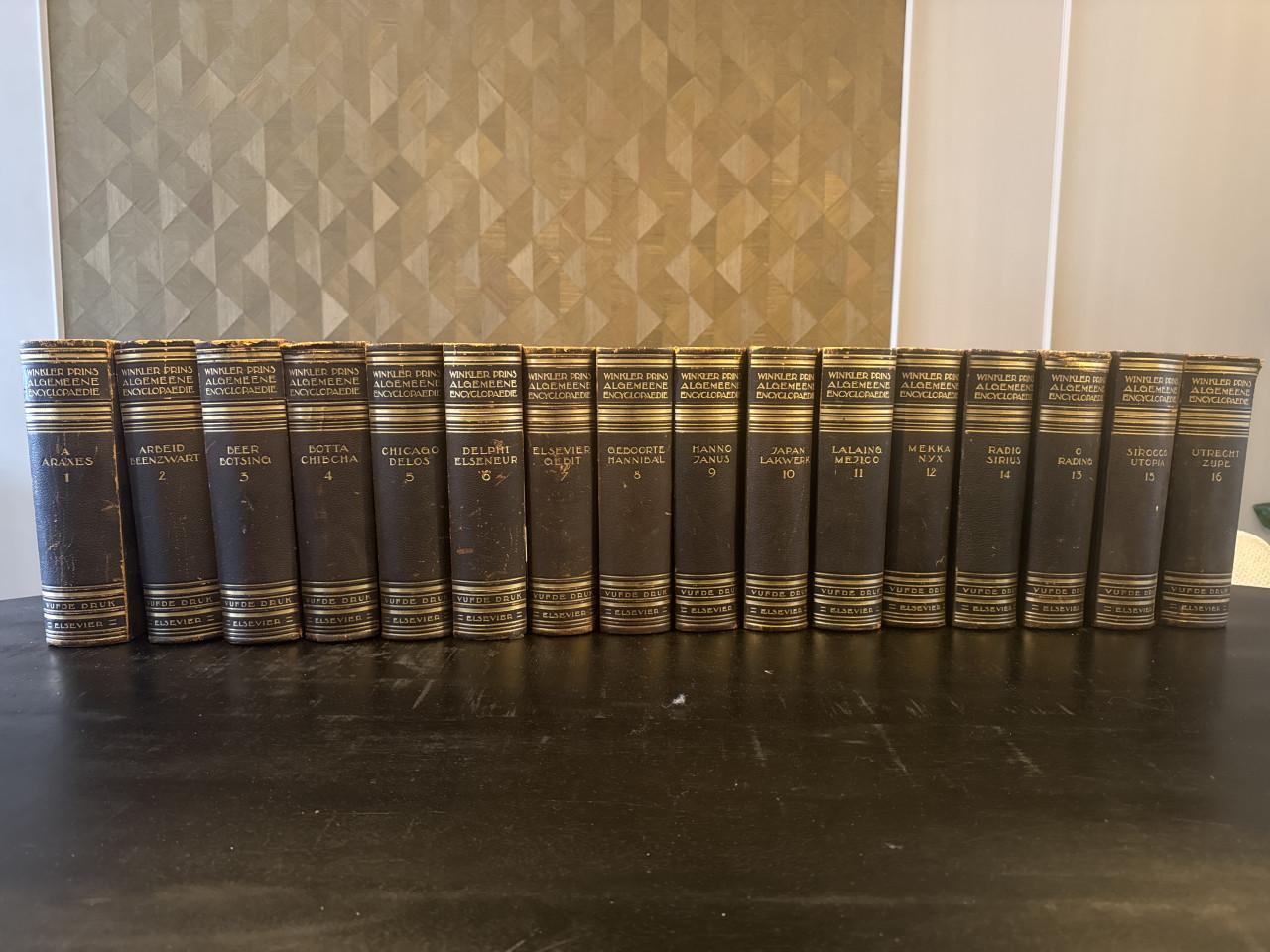 Oude Winkler prins encyclopedie serie (1932)