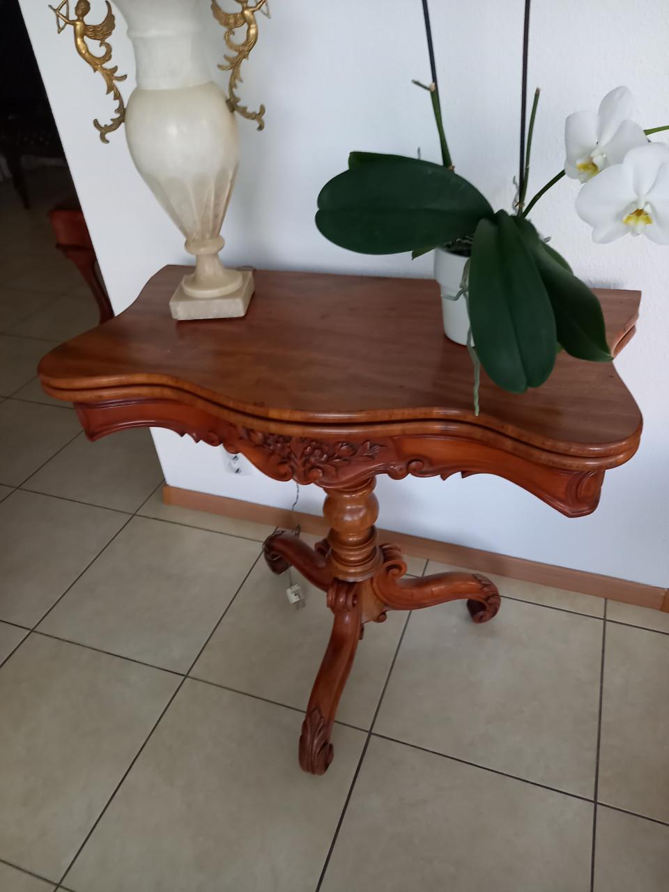 Gebruikte meubels ea te koop