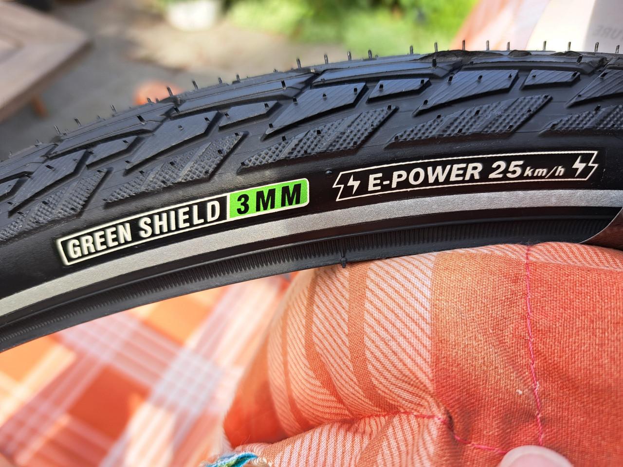 Fietsband 28 inch NIEUW
