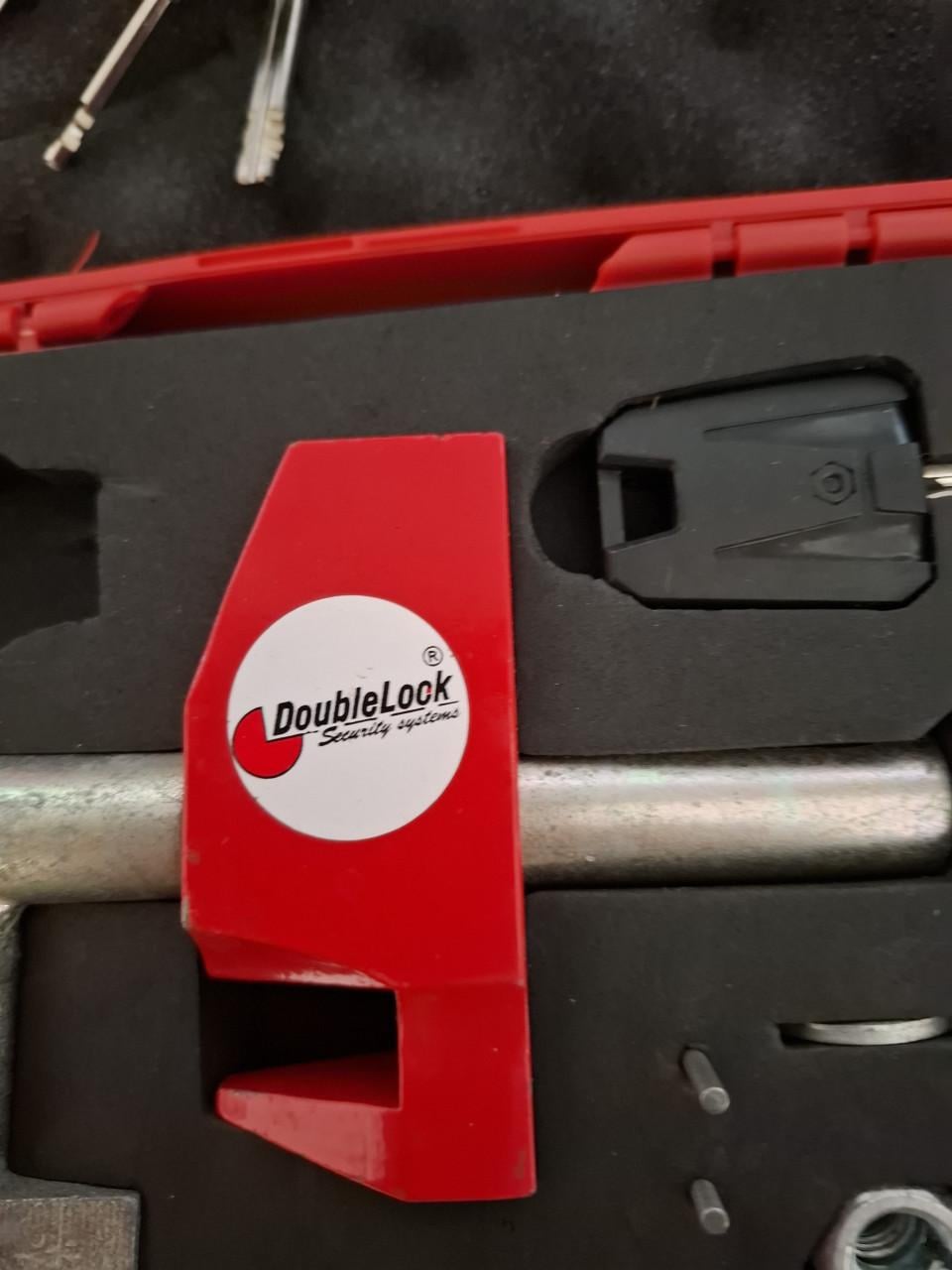 KOPPELINGSLOT.  Nieuw.