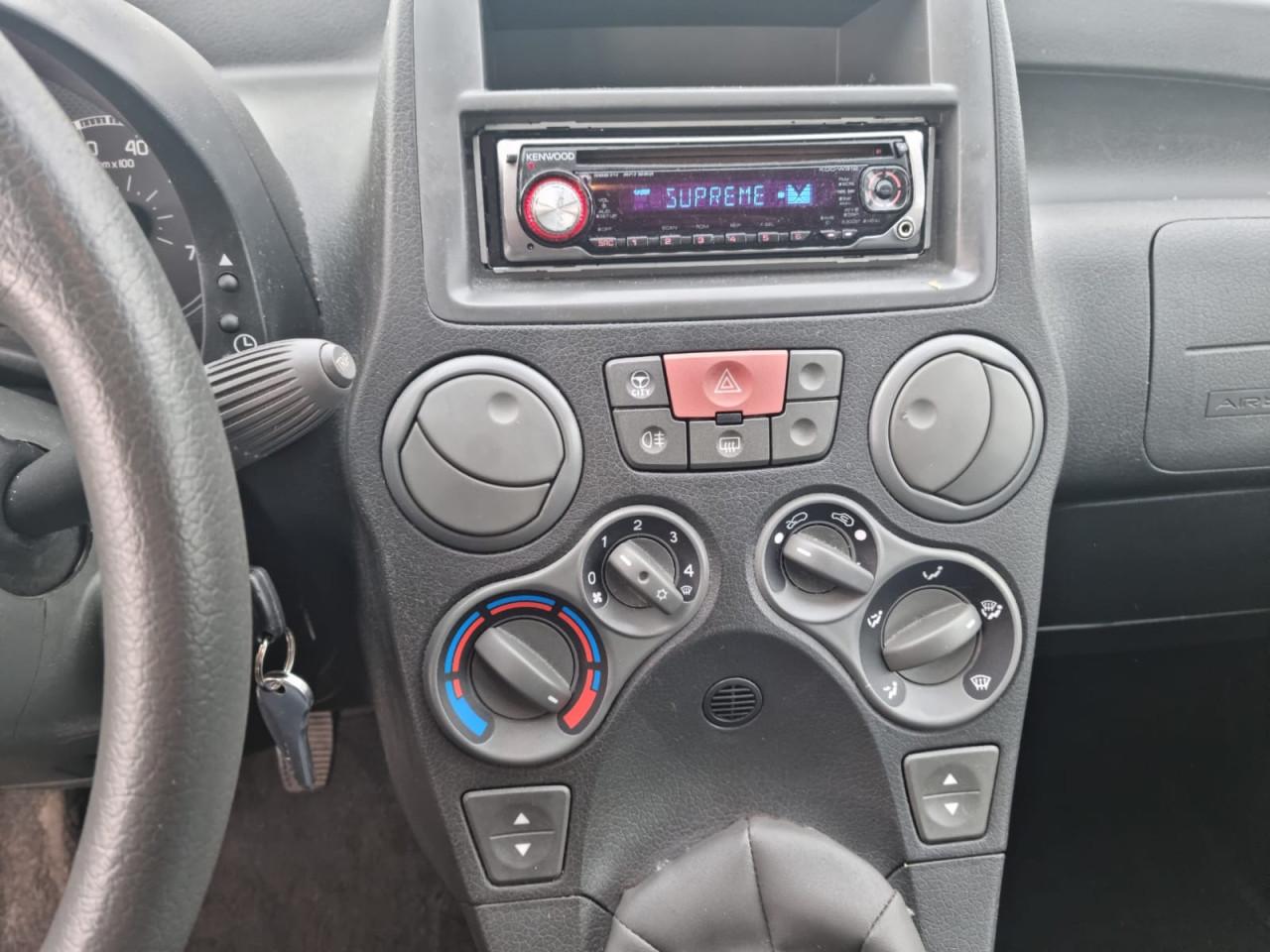 Fiat panda 1.2i bouwjaar 2009 1 jaar apk met airco