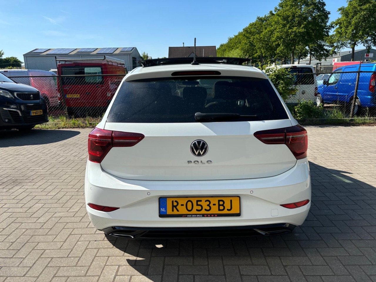 Volkswagen Polo 1.0TSI R-Line Pano 71.064KM Nap