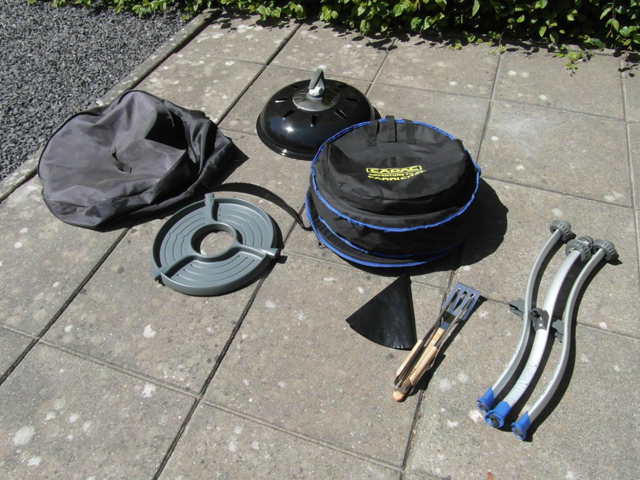 Cadac Safari Chef skottelbraai met veel accessoires in handige opbergtassen