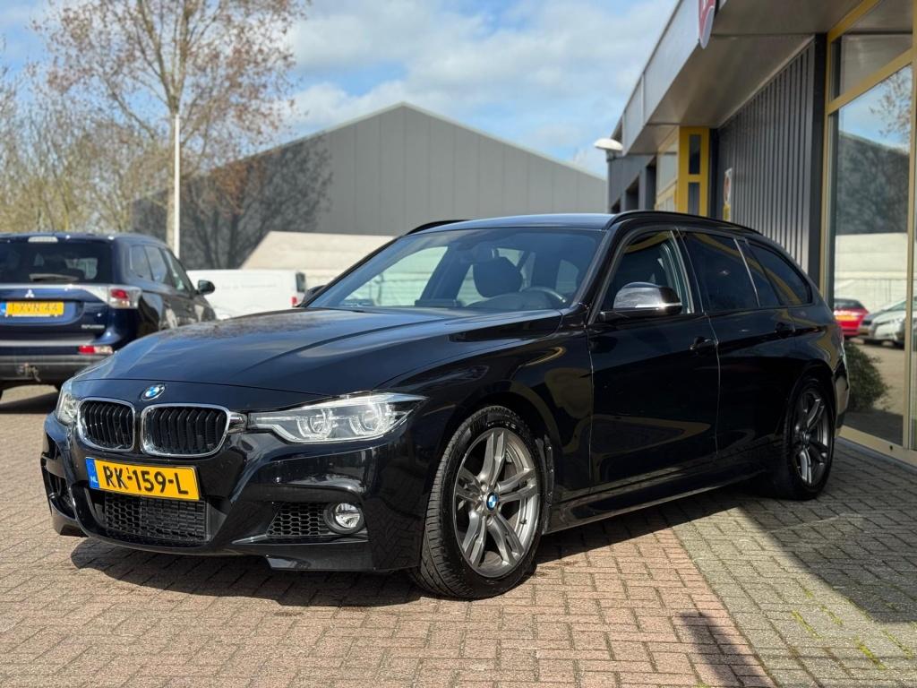 BMW 3-serie touring 318i corp l. exec