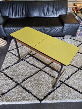 Kinder Bureau / Lessenaar