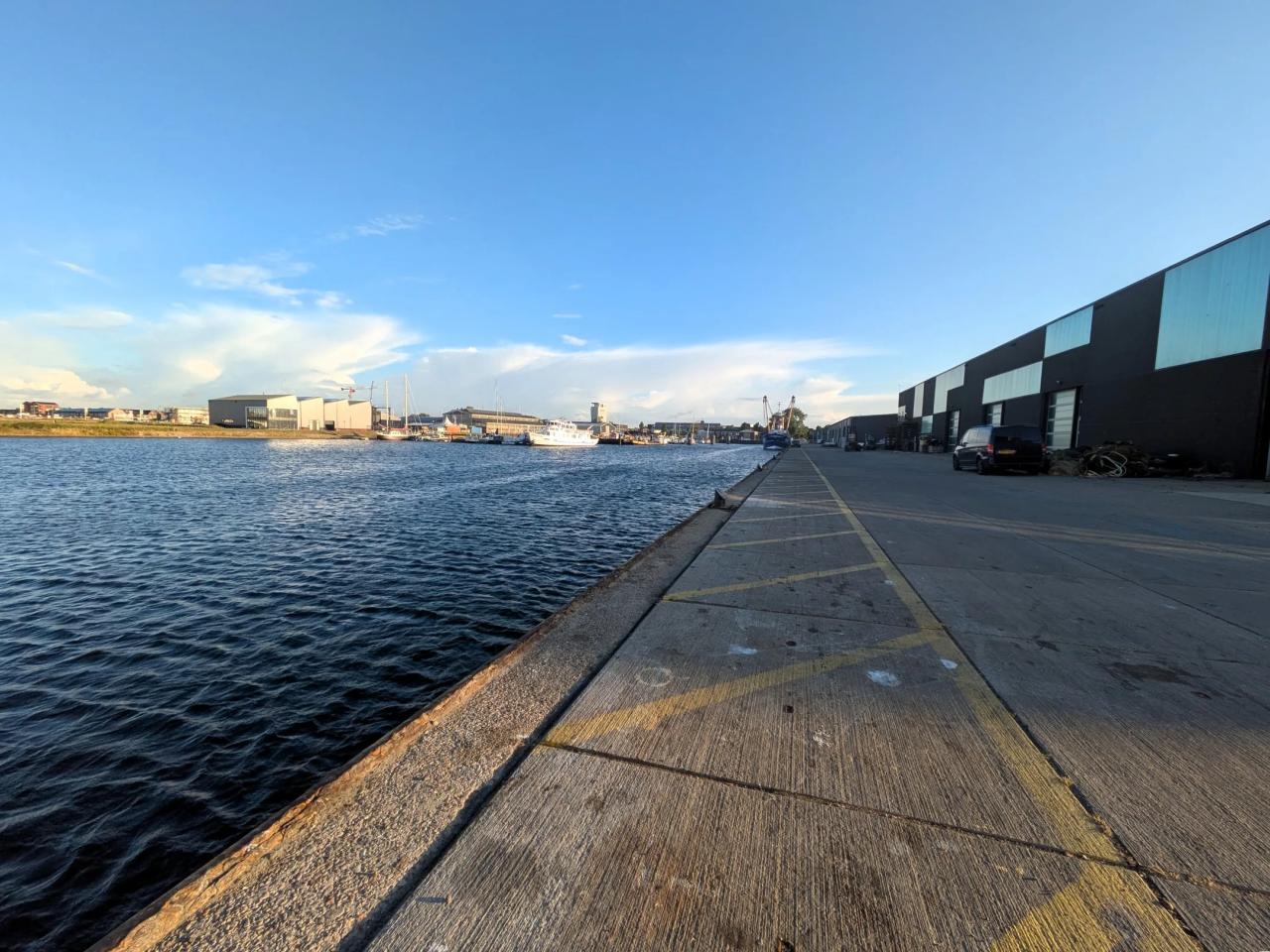 Te huur: nieuwe kantoorruimte (20m²+) aan het water Visserijkade Vlissingen