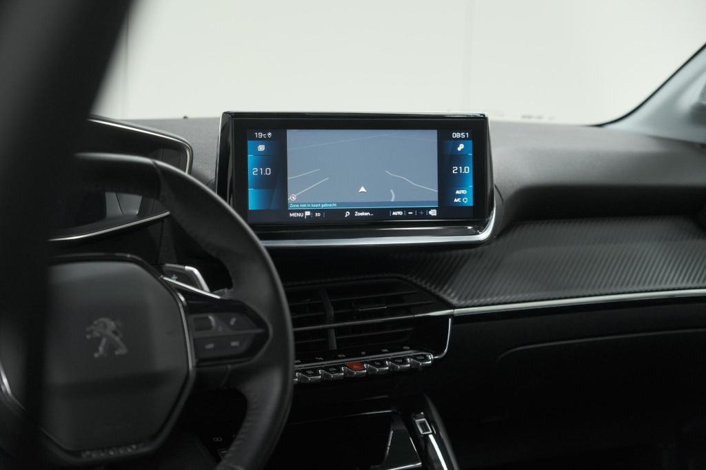 Peugeot 208 puretech 100 eat8 allure | adaptieve cruise control |  camera |