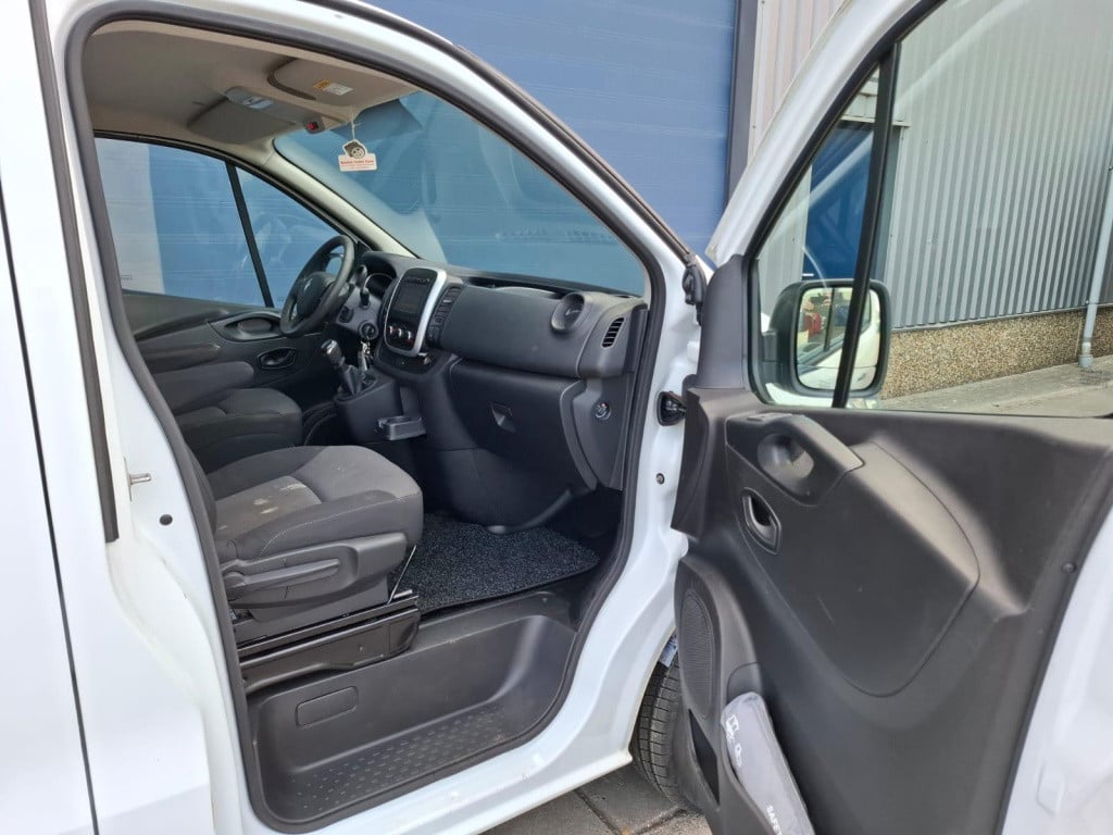 Renault Trafic 1.6 dci 95 t29 l1h1 comfort airco / cruise controle / navi /