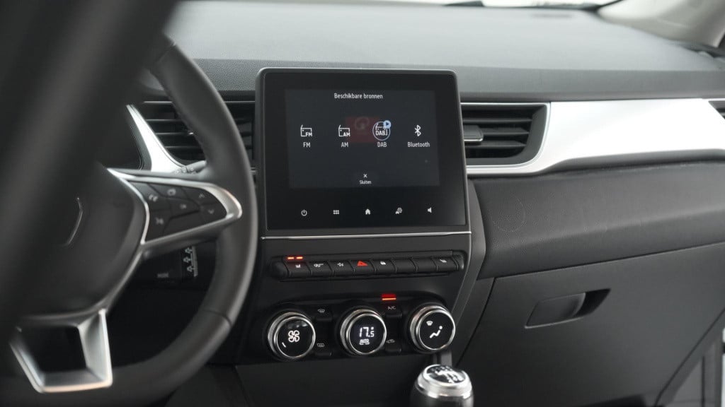 Renault Captur tce 90 techno | camera | navigatie | pack winter | apple car