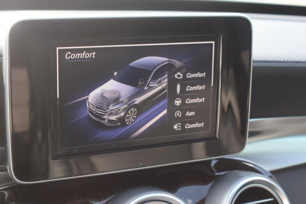 Mercedes-Benz C-Klasse 180 ambition l amg l panoromadak l luchtvering airma