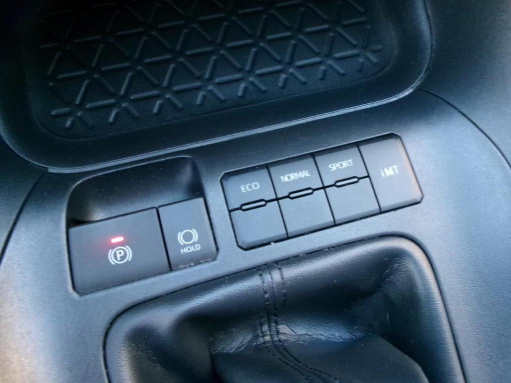 Toyota Rav4 2.0 vvti 360 cam, nav, tr.h. (2000 kg.)